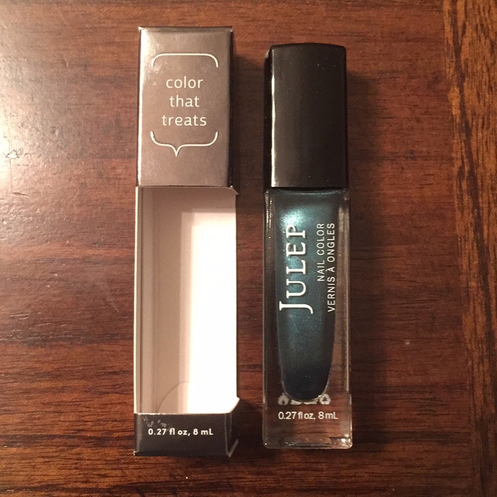Julep Nail Lacquer In Chira